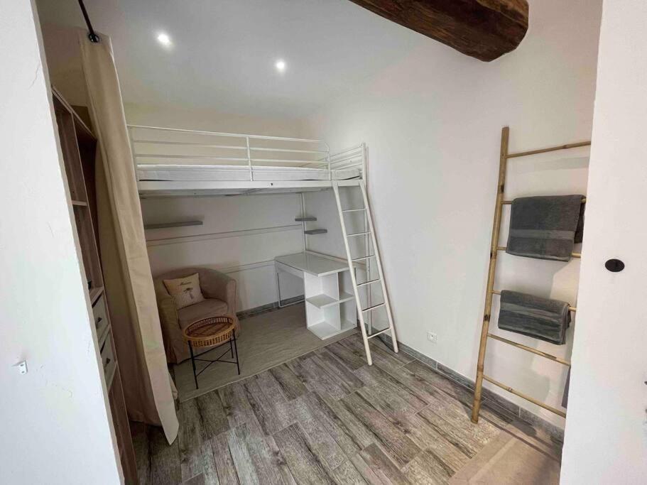 Toulon: Superbe Appartement Atypique 2 Chambres Exterior photo